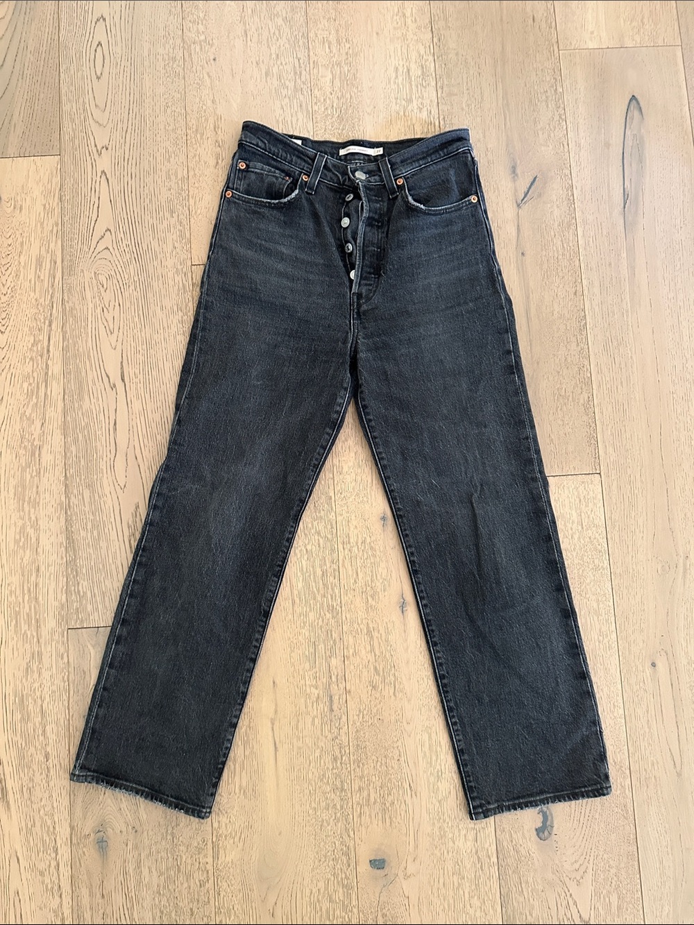Levi’s rib cage straight fit